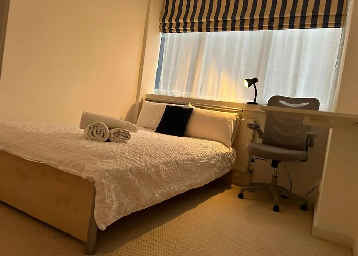 Cavaye House Bed & Breakfast London